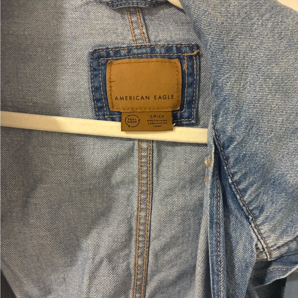 American Eagle Outfitters Light Blue Denim Jacket - Casual Jean Jacket - Picture 2 of 4